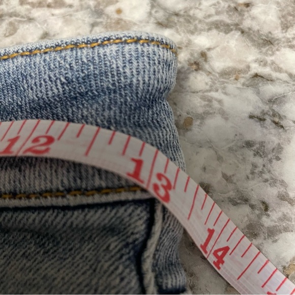 Sunday Best Blue Denim Jean Shorts Distressed Frayed Hem Women’s Size 25 - Picture 8 of 8